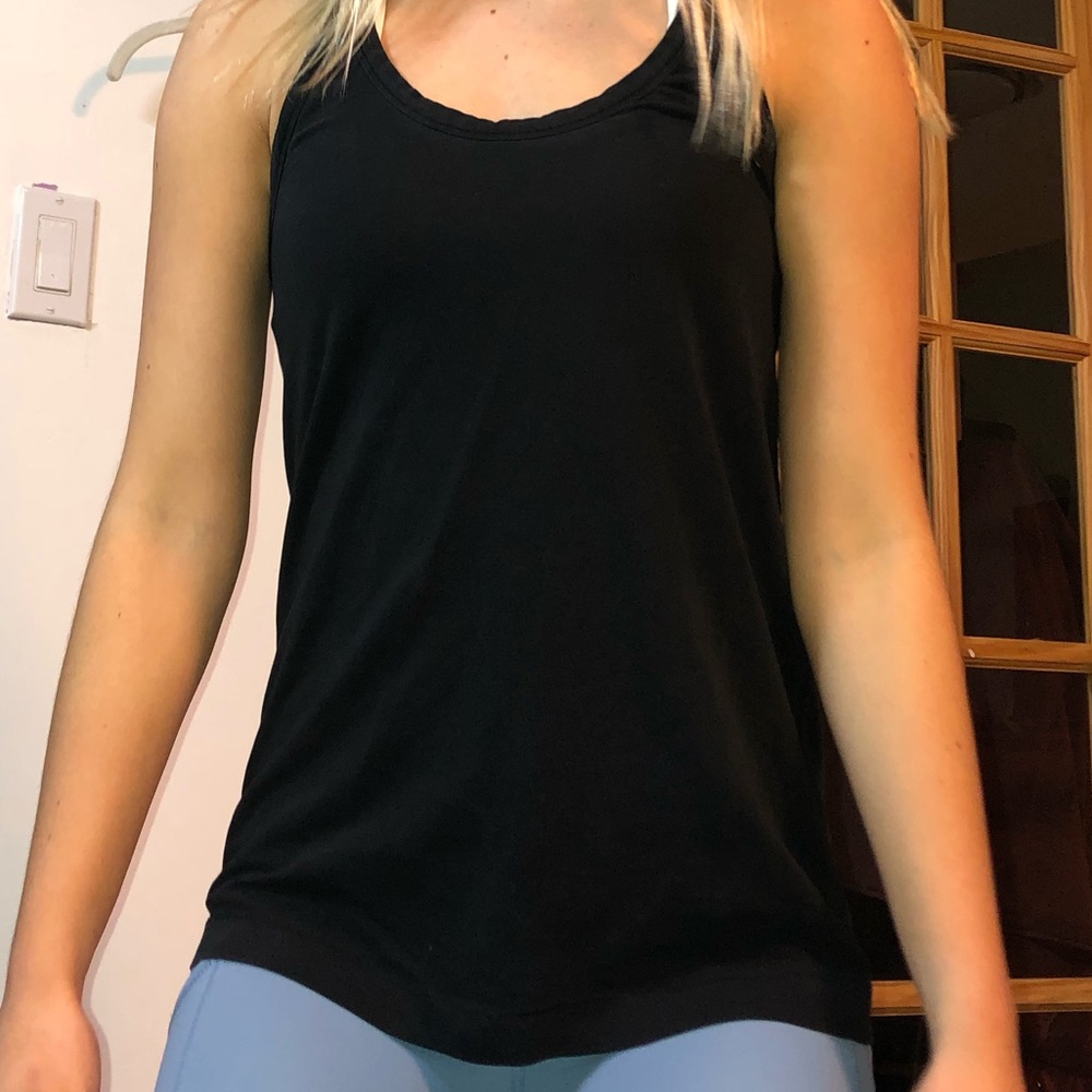 Women’s Lululemon Athletica tank top